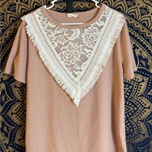 BiBi Lace Accent Short Sleeve Top in Tan Size M